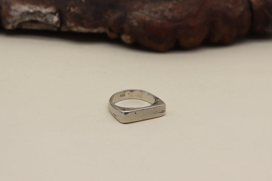 Square band